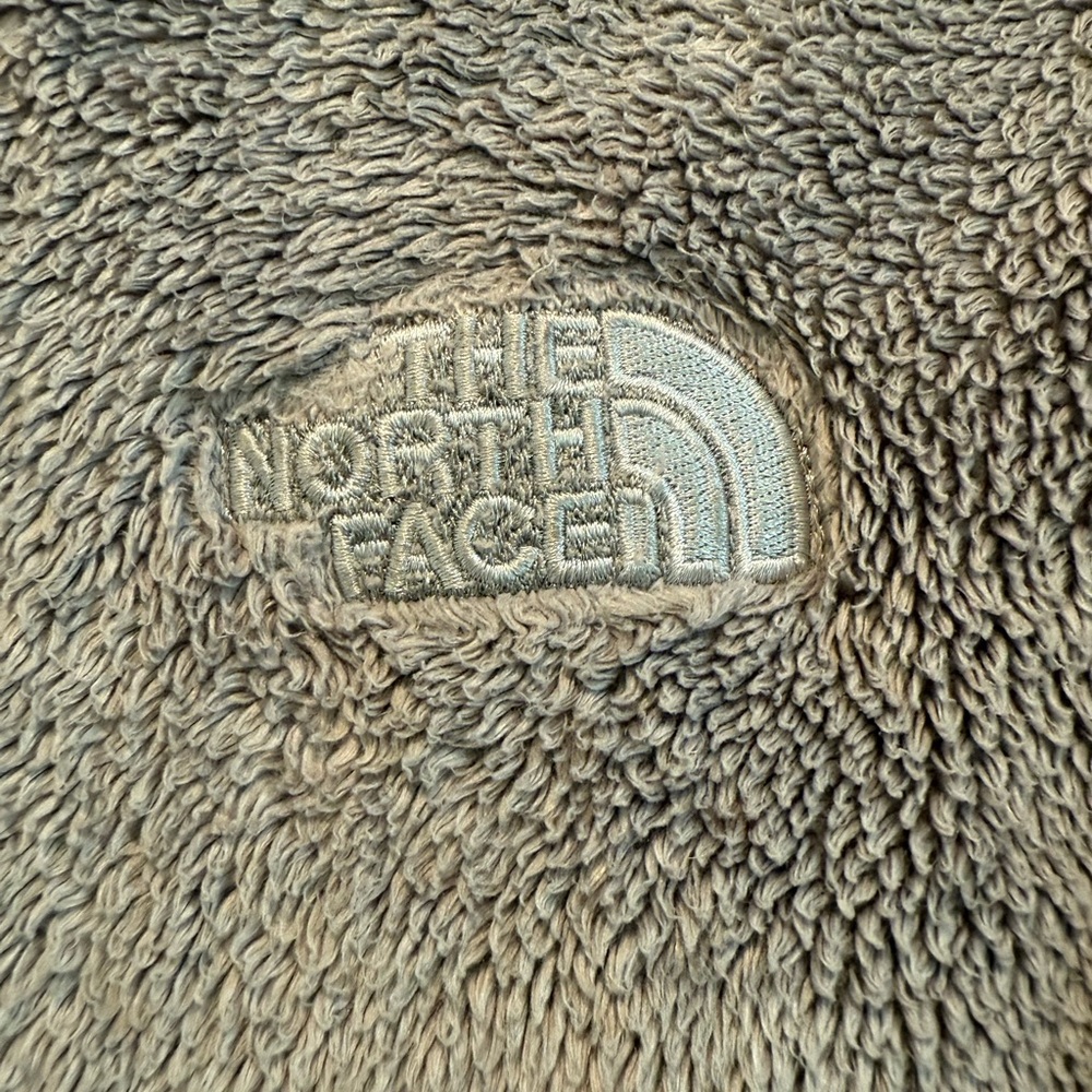 The North Face Women’s Gray Fleece Jacket - Picture 7 of 9